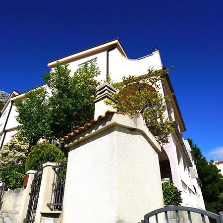 Apartment Lile Pisak Exterior photo